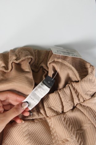 Pantaloni scurți de bărbați Manfinity, Mărime M, Culoare Bej, Preț 75,73 Lei, #137090119