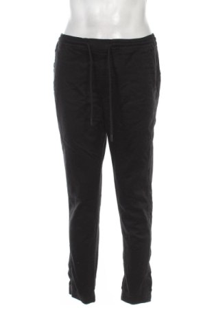 Męskie spodnie Pull&Bear, Rozmiar L, Kolor Czarny, Cena 49,20 zł, #137115840
