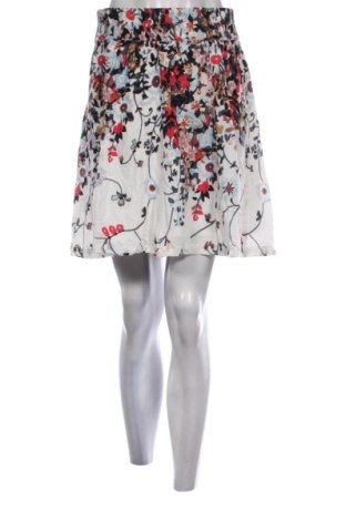 Fustă Vero Moda, Mărime M, Culoare Multicolor, Preț 39,99 Lei, #137102874