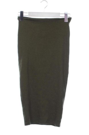 Fustă Pull&Bear, Mărime XS, Culoare Verde, Preț 52,49 Lei, #137144673