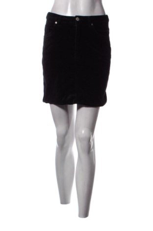 Пола H&M, Размер S, Цвят Черен, Цена 6,00 €, #137150556