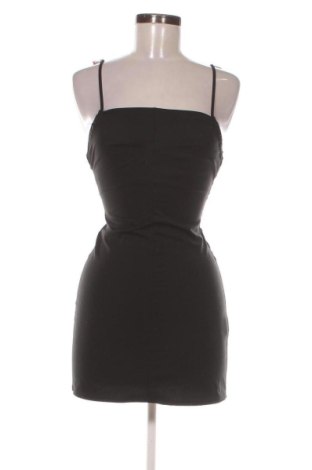 Рокля Pull&Bear, Размер XS, Цвят Черен, Цена 9,26 €, #137177165