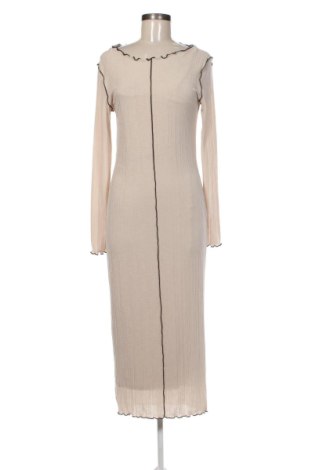 Рокля Bershka, Размер M, Цвят Бежов, Цена 12,78 €, #137180392
