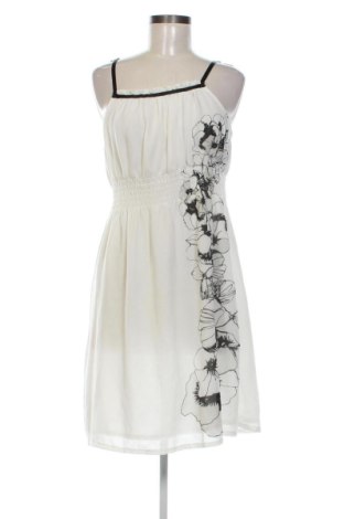 Kleid Ichi, Größe M, Farbe Weiß, Preis € 5,09, #137181578