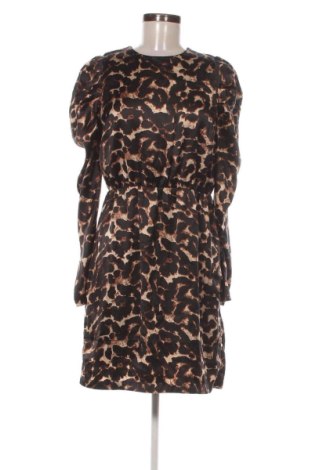 Рокля Vero Moda, Размер M, Цвят Многоцветен, Цена 37,40 €, #137182713