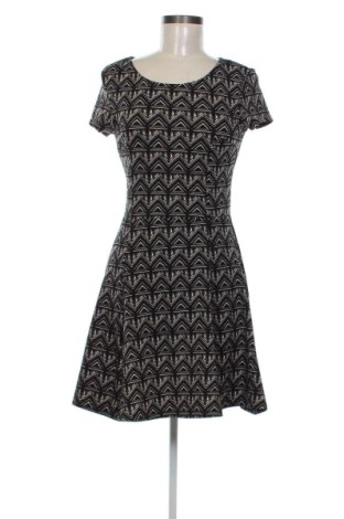 Rochie H&M, Mărime S, Culoare Multicolor, Preț 102,99 Lei, #137189877