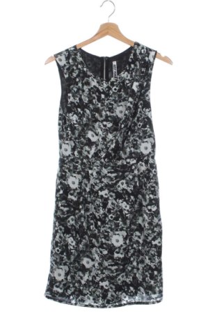 Φόρεμα Just Female, Μέγεθος XS, Χρώμα Πολύχρωμο, Τιμή 24,00 €, #137192418