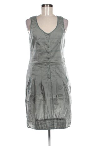 Kleid Yest, Größe M, Farbe Grau, Preis € 13,00, #137193081