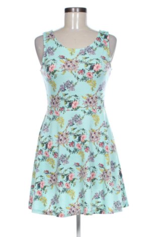 Рокля H&M Divided, Размер M, Цвят Многоцветен, Цена 15,62 €, #137205689