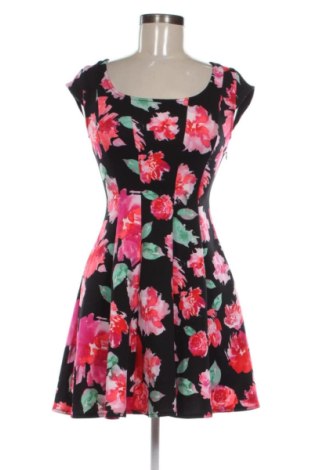 Šaty  Guess, Veľkosť XS, Farba Viacfarebná, Cena  37,32 €, #137209052