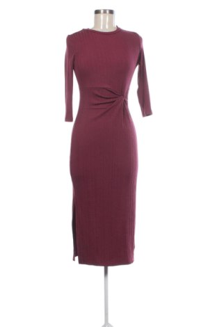 Šaty  Bershka, Velikost M, Barva Červená, Cena  319,00 Kč, #137210907