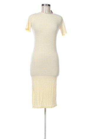 Sukienka Liberte Essentiel, Rozmiar M, Kolor Kolorowy, Cena 71,97 zł, #137223388