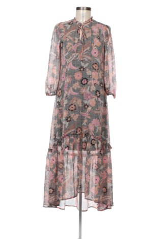 Рокля Vero Moda, Размер S, Цвят Многоцветен, Цена 23,31 €, #137231980