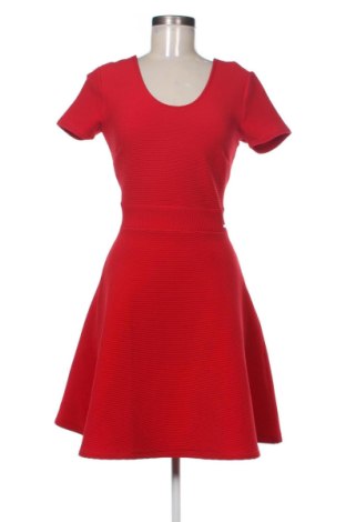 Rochie Armani Exchange, Mărime S, Culoare Roșu, Preț 1.039,70 Lei, #137074632