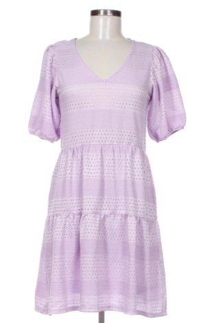 Φόρεμα Chicoree, Μέγεθος M, Χρώμα Βιολετί, Τιμή 8,42 €, #137171129