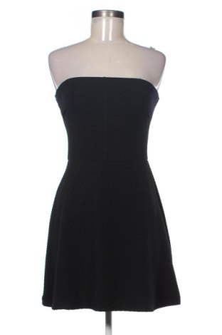 Рокля Bershka, Размер L, Цвят Черен, Цена 11,00 €, #137176643
