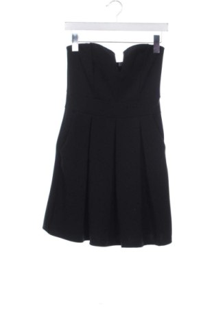 Šaty  Boohoo, Veľkosť XS, Farba Čierna, Cena  8,00 €, #137187925