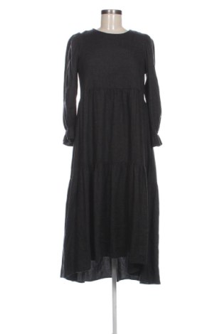 Рокля Zara, Размер M, Цвят Черен, Цена 16,00 €, #137194942