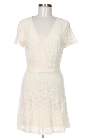 Φόρεμα Bershka, Μέγεθος S, Χρώμα Εκρού, Τιμή 10,00 €, #137230385