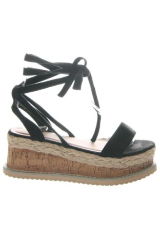 Sandalen Pretty Little Thing, Größe 39, Farbe Schwarz, Preis € 22,00, #137197234