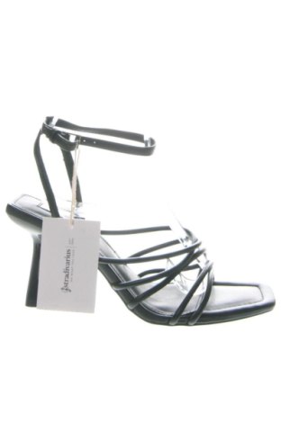 Sandalen Stradivarius, Größe 37, Farbe Schwarz, Preis € 29,00, #137188501