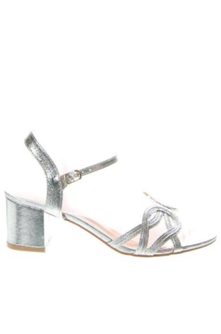 Sandalen Unbranded, Größe 38, Farbe Silber, Preis 35,00 €, #137122845