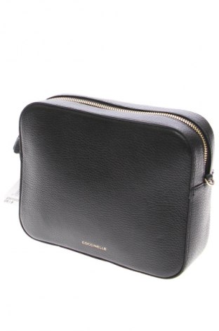 Dámská kabelka  Coccinelle, Barva Černá, Cena  4 399,00 Kč