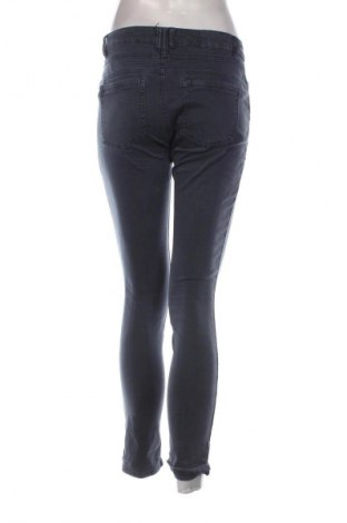 Damskie jeansy Denim 1982, Rozmiar S, Kolor Niebieski, Cena 26,99 zł