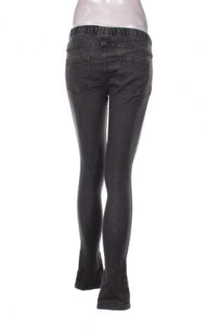 Damen Jeans Pieces, Größe M, Farbe Schwarz, Preis 3,99 €