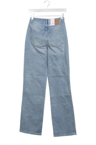 Damskie jeansy Pieces, Rozmiar S, Kolor Niebieski, Cena 207,99 zł