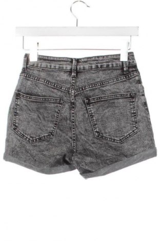 Γυναικείο κοντό παντελόνι Fb Sister, Μέγεθος XS, Χρώμα Γκρί, Τιμή 2,99 €