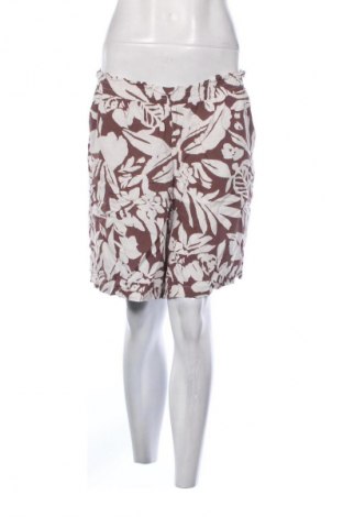 Дамски къс панталон LC Waikiki, Размер L, Цвят Многоцветен, Цена 10,18 €