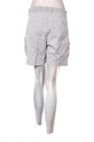 Női rövidnadrág Lee, Méret M, Szín Szürke, Ár 1 909 Ft