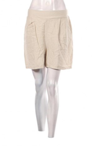 Dámské kraťasy  Lola & Liza, Velikost M, Barva Krémová, Cena  319,00 Kč
