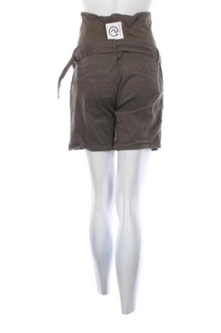 Damen Shorts Noppies, Größe S, Farbe Grün, Preis € 1,99