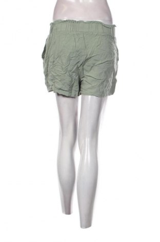 Дамски къс панталон Primark, Размер S, Цвят Зелен, Цена 2,55 €