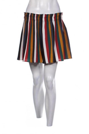 Дамски къс панталон Unbranded, Размер S, Цвят Многоцветен, Цена 2,55 €