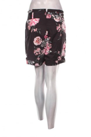 Dámské kraťasy  Unbranded, Velikost M, Barva Vícebarevné, Cena  119,00 Kč