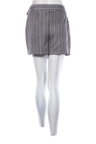 Дамски къс панталон Unbranded, Размер M, Цвят Многоцветен, Цена 2,55 €