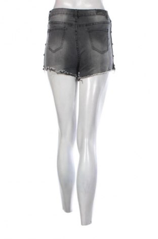 Дамски къс панталон Unbranded, Размер M, Цвят Сив, Цена 3,06 €