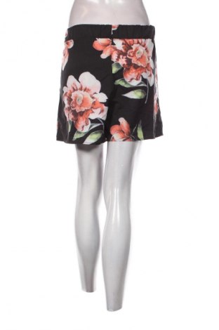 Női rövidnadrág Unbranded, Méret S, Szín Sokszínű, Ár 1 289 Ft