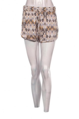 Дамски къс панталон Vero Moda, Размер M, Цвят Многоцветен, Цена 2,55 €