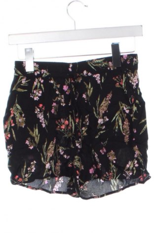 Дамски къс панталон Vero Moda, Размер XS, Цвят Многоцветен, Цена 7,15 €