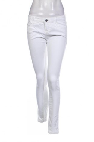 Dámske nohavice Stradivarius, Veľkosť M, Farba Biela, Cena  15,39 €