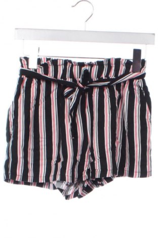 Dziecięce szorty C&A, Rozmiar 15-18y/ 170-176 cm, Kolor Kolorowy, Cena 9,99 zł