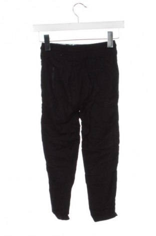 Παιδικό παντελόνι Here+There, Μέγεθος 6-7y/ 122-128 εκ., Χρώμα Μαύρο, Τιμή 5,99 €