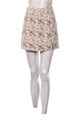 Пола - панталон Unbranded, Размер S, Цвят Многоцветен, Цена 2,04 €