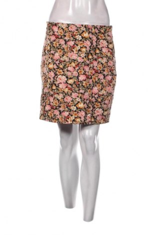 Пола Amisu, Размер M, Цвят Многоцветен, Цена 2,04 €