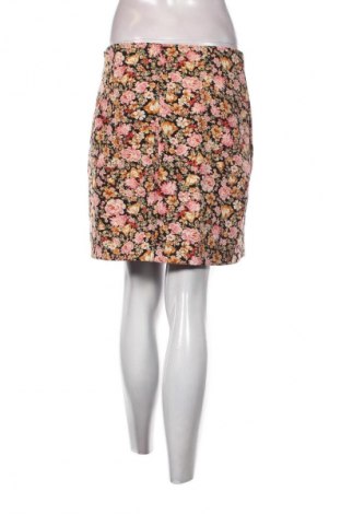 Пола Amisu, Размер M, Цвят Многоцветен, Цена 2,04 €