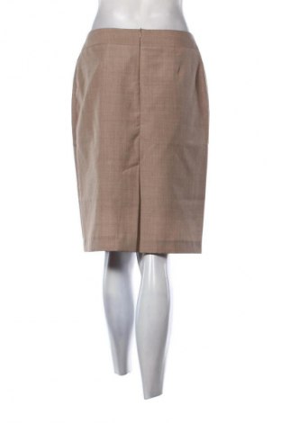 Пола Andrews, Размер M, Цвят Бежов, Цена 2,04 €